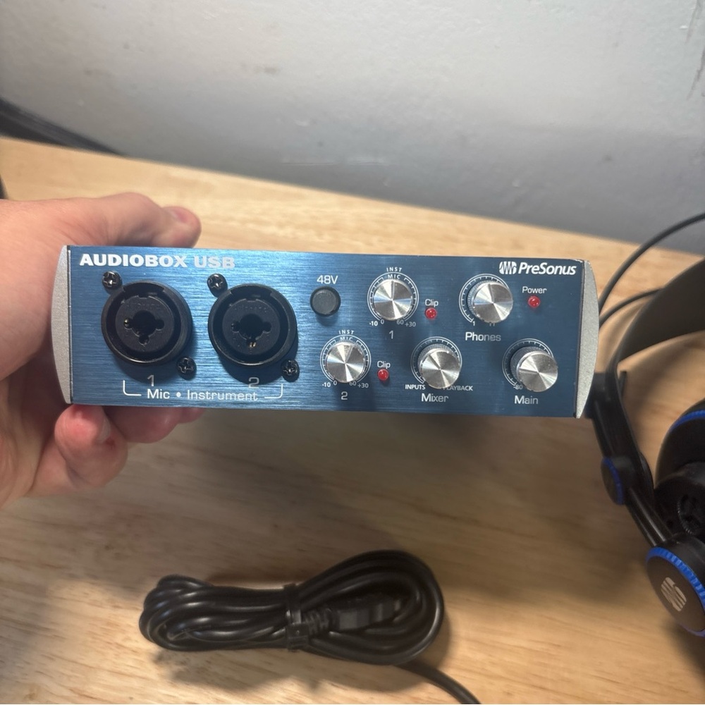 PreSonus AudioBox USB Recording Bundle - Picture 8 of 9